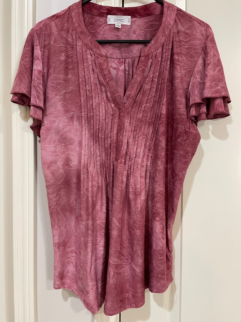 Shannon Ford New York Women's Pleated V-Neck Short Sleeve Top - Mauve Pink